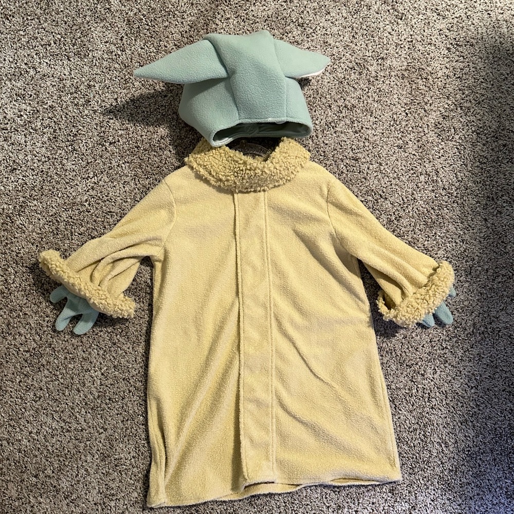 Baby Yoda Costume